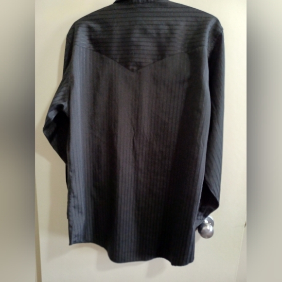 Vintage Wrangler Western Pearl Snap Shirt Men’s L Black Vertical Striped Cowboy - Picture 2 of 9